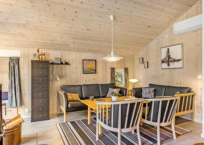 Stunning In With Sauna Feriehus Tranekær